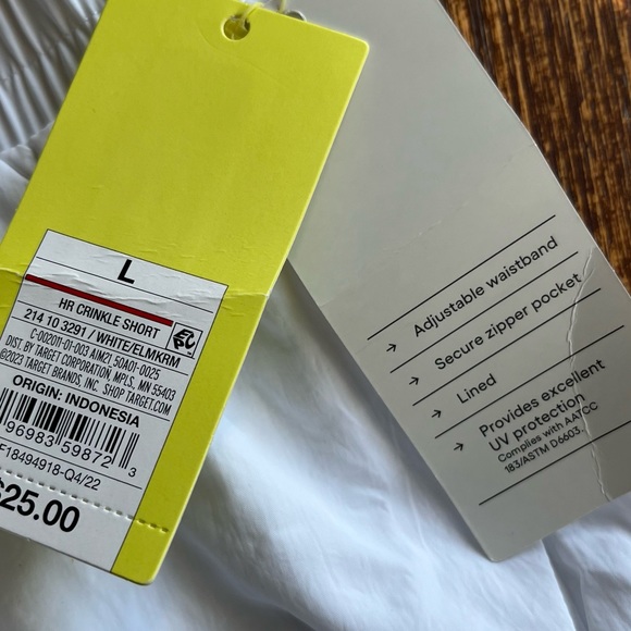 All In Motion HR Crinkle Shorts White with Pockets Lined L UPF 50+ Activewear - Picture 3 of 4